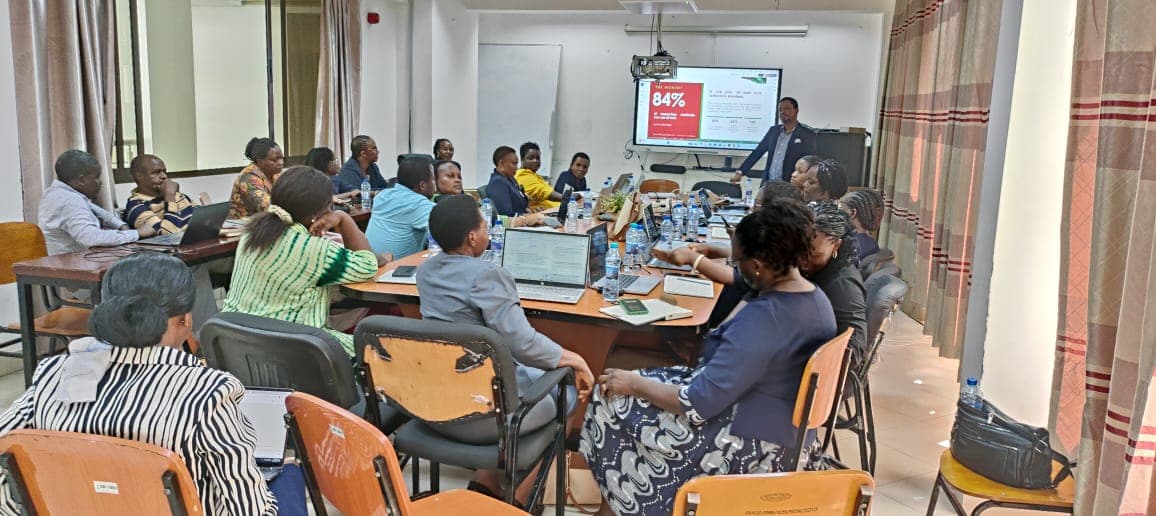 ARIFA Delivers Lecture on AI in Academic Research at DUCE